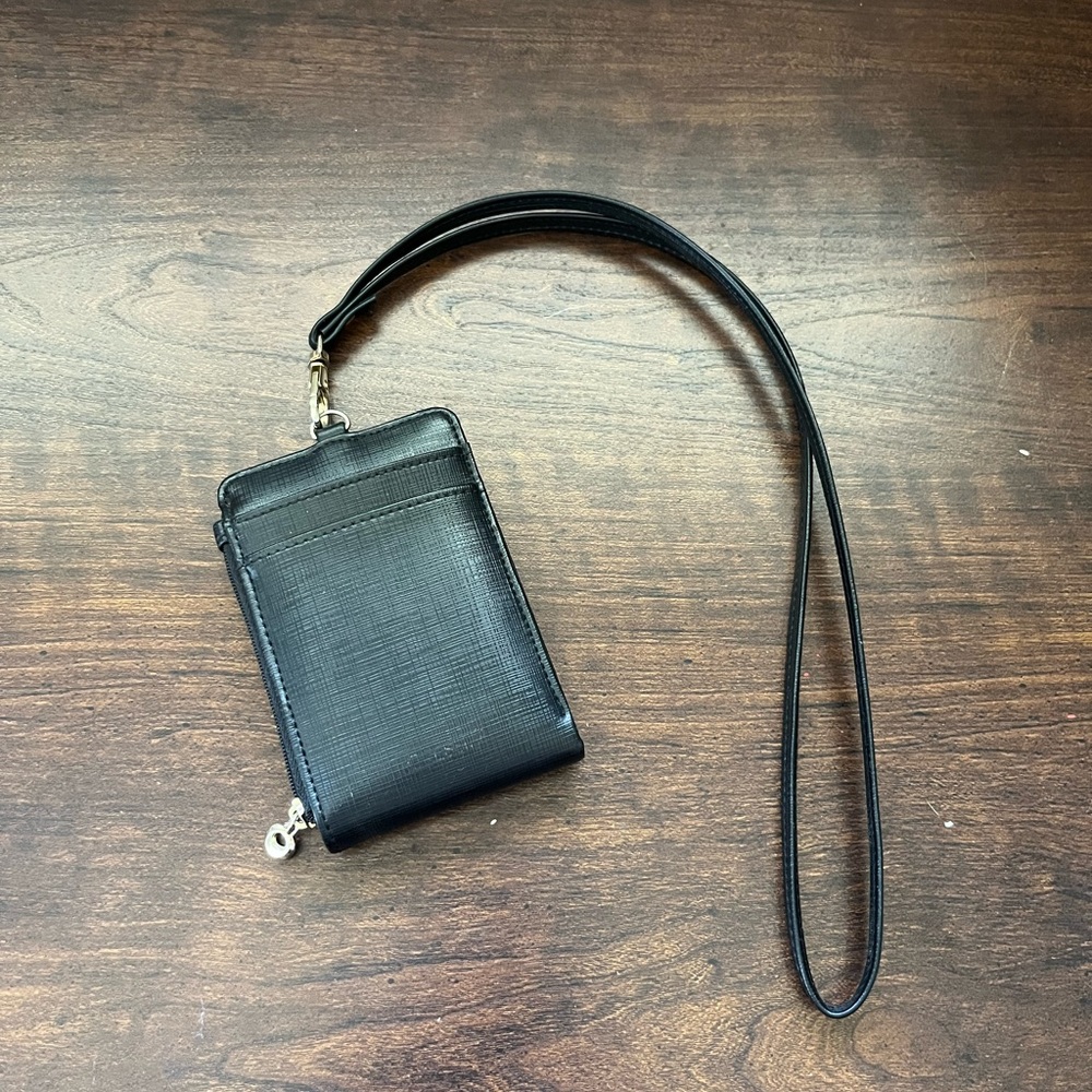 Black lanyard and wallet great condition!